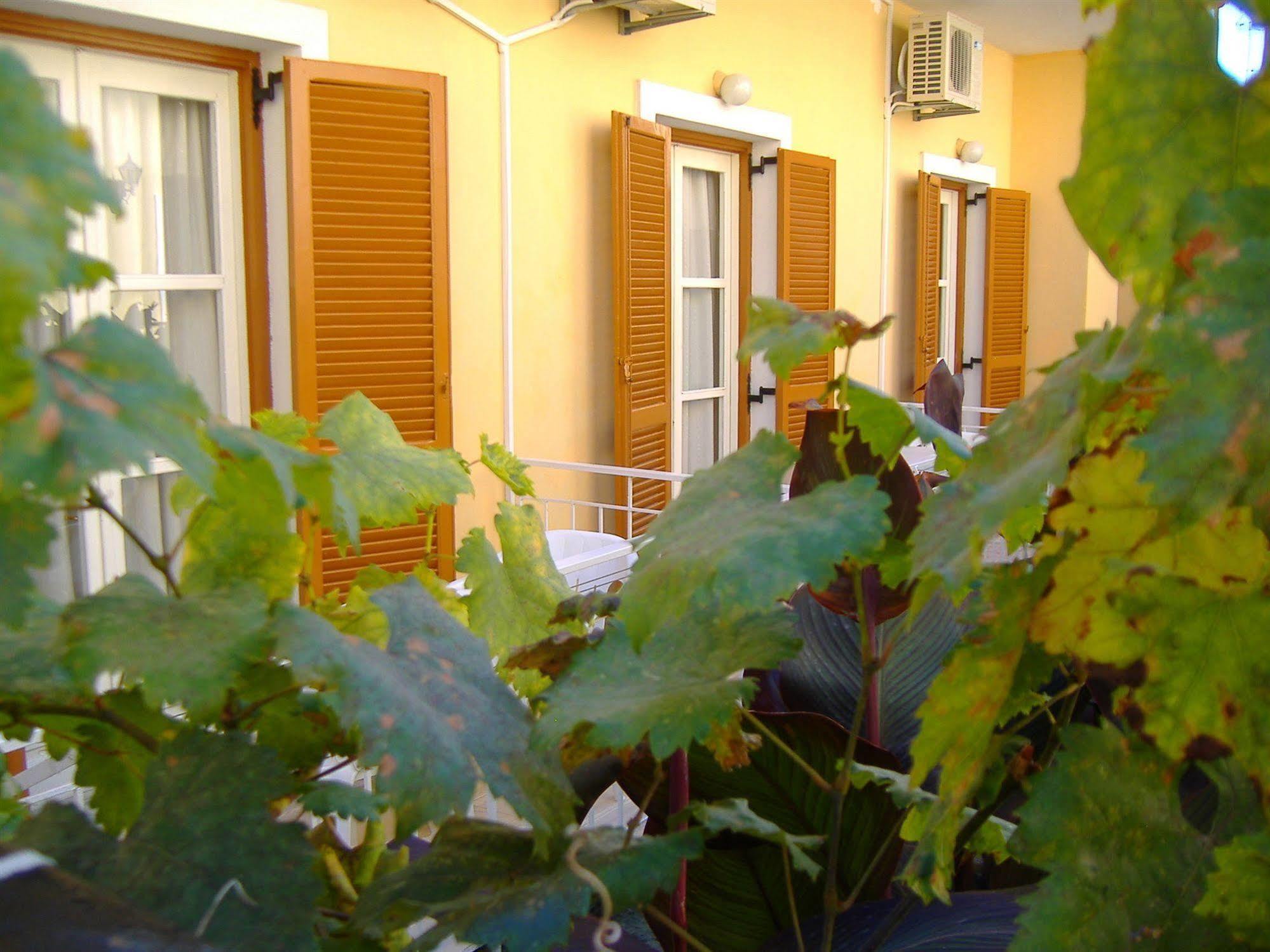 Rantos Apartments Kávos Dış mekan fotoğraf